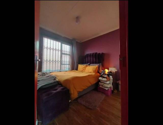 3 BEDROOM HOUSE FOR SALE IN LEONDALE